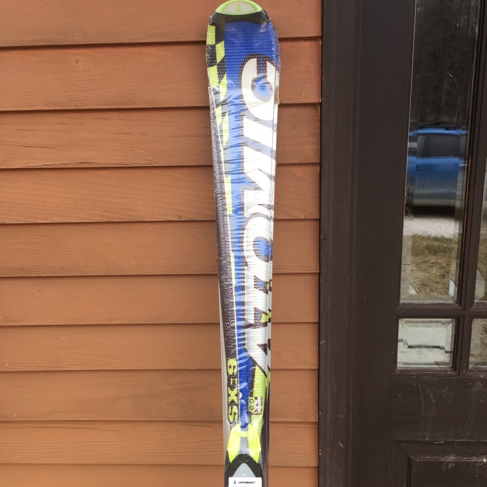 Atomic Supper cross SX-9 Skies. NEVER USED!  ⛷🎿